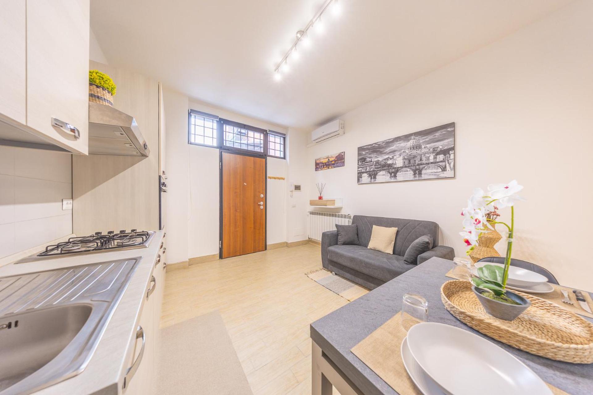 Bilocale Indipendente Con Terrazzo Esclusivo A Due Passi Dalla Metro Di Apartamento Roma