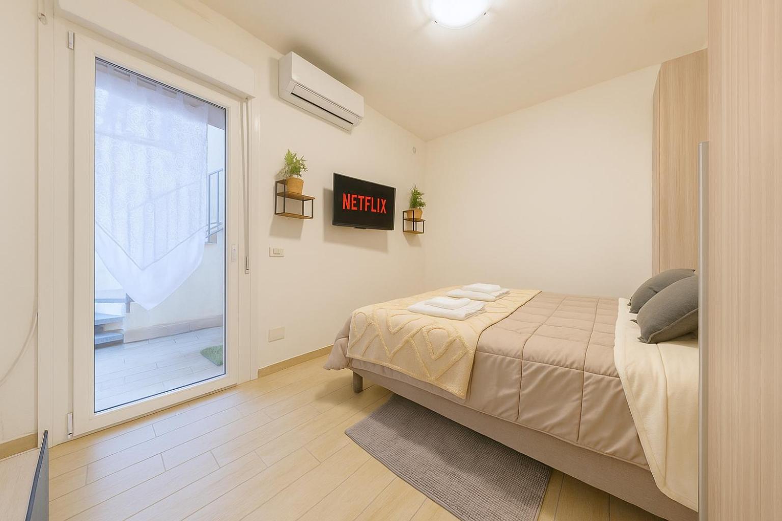 Bilocale Indipendente Con Terrazzo Esclusivo A Due Passi Dalla Metro Di Apartamento *